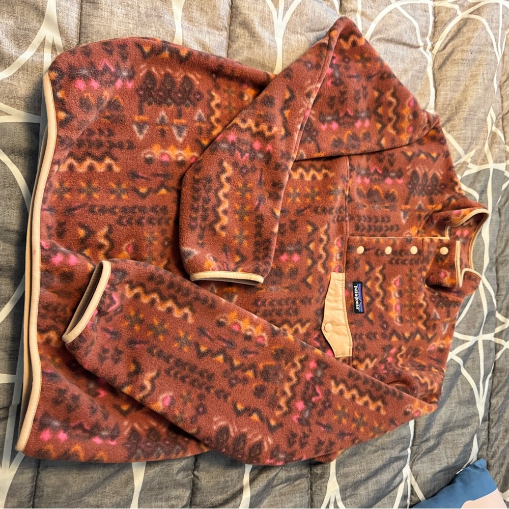 NWT Patagonia women’s Synchilla Snap-T Pullover.